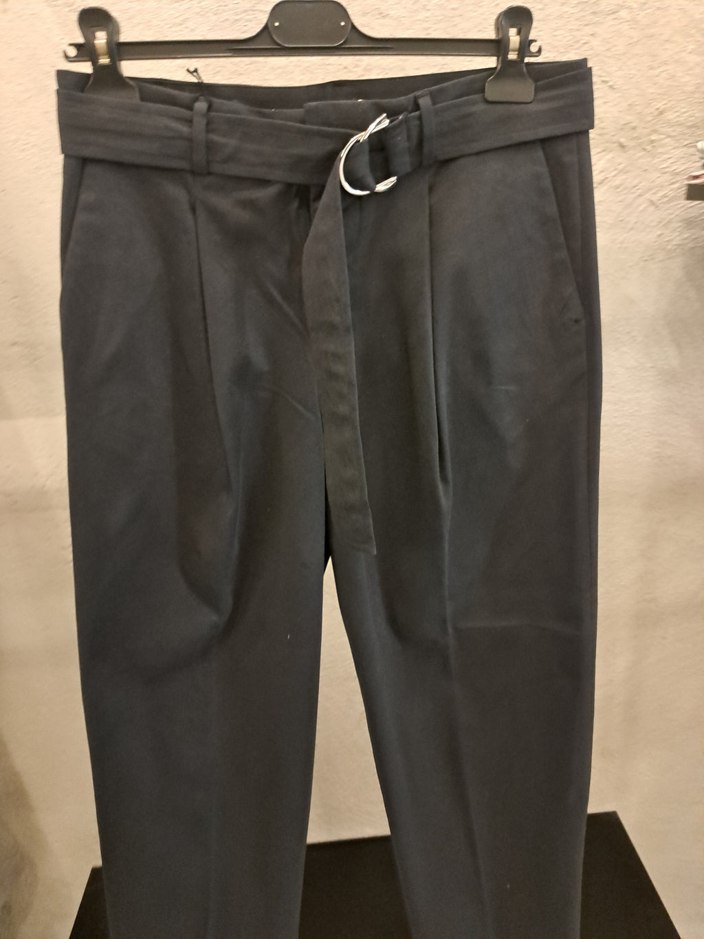 Pantalone con cintura