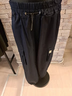 Pantalone con tasche