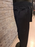 Pantalone con tasche