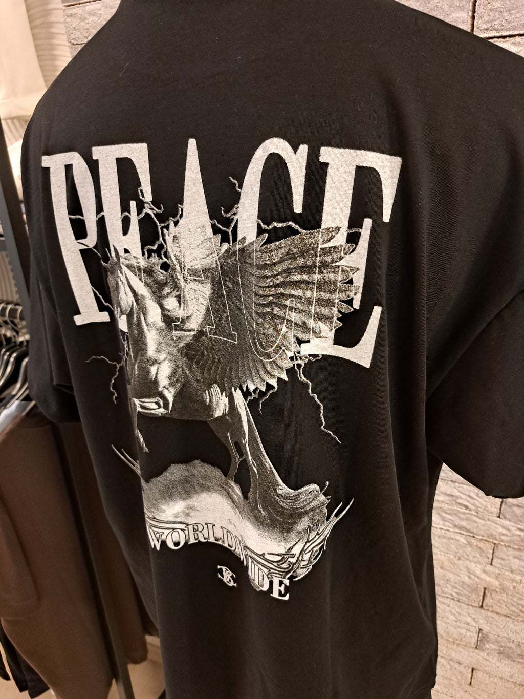 T-shirt black circus