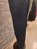 Pantalone con tasche