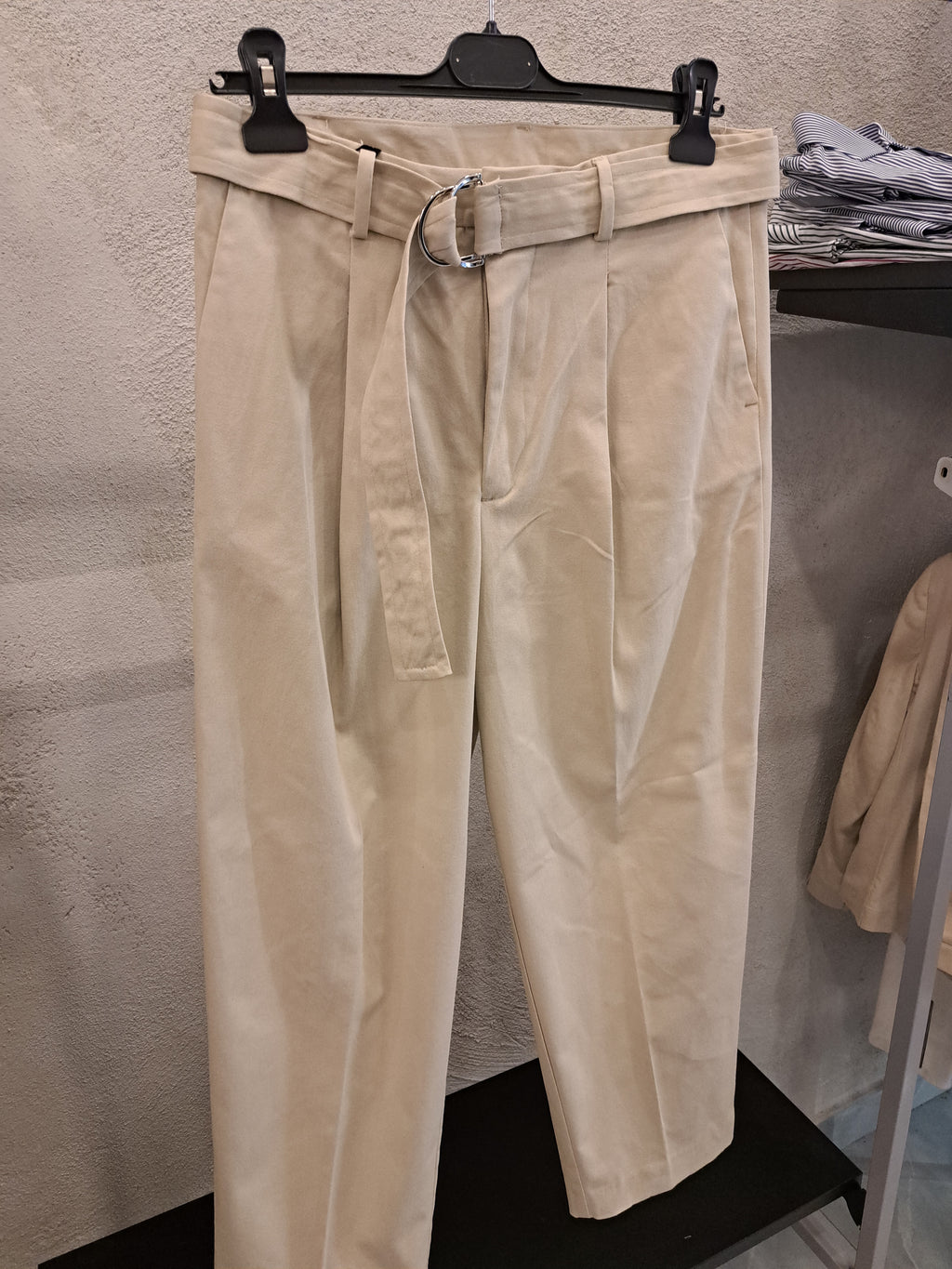 Pantalone con cintura